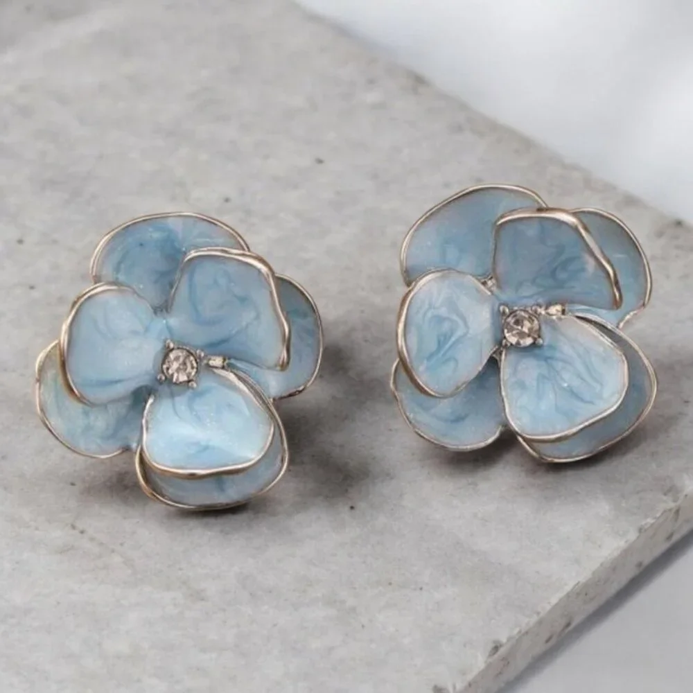 Artistic Stud Earrings - Blue Flowers - Picture 2 of 3